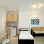 Apartahotel Naias 3*
