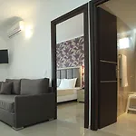 Naias Apartahotel Chaniotis
