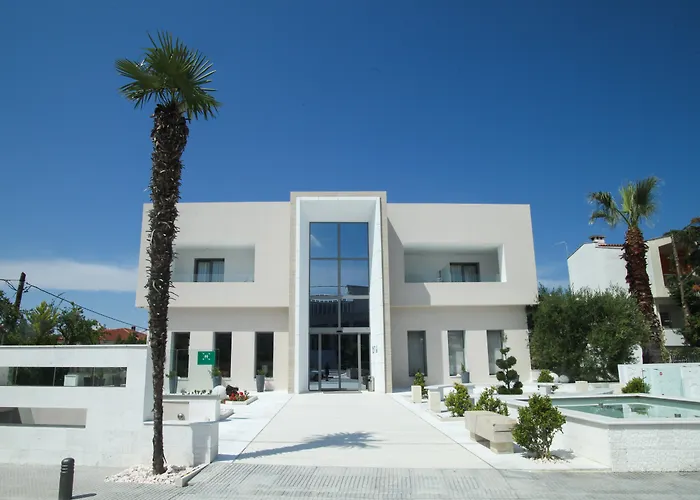 Aparthotel Naias Hanioti