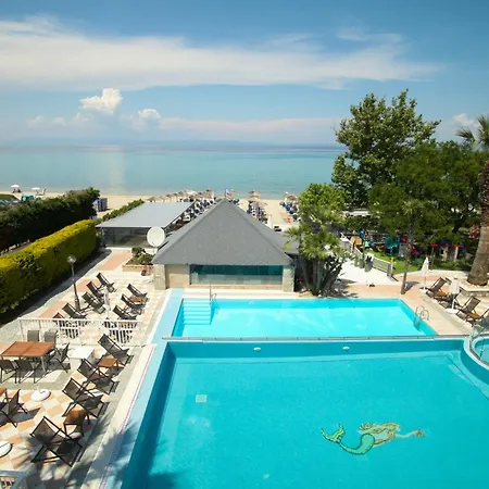 Hotel apartamentowy Naias 3*