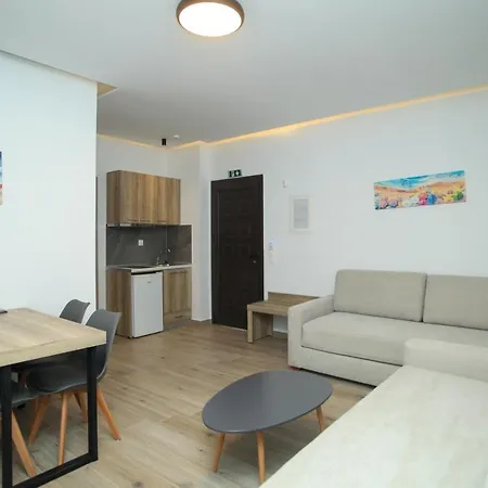 Apart-hotel Naias 3*