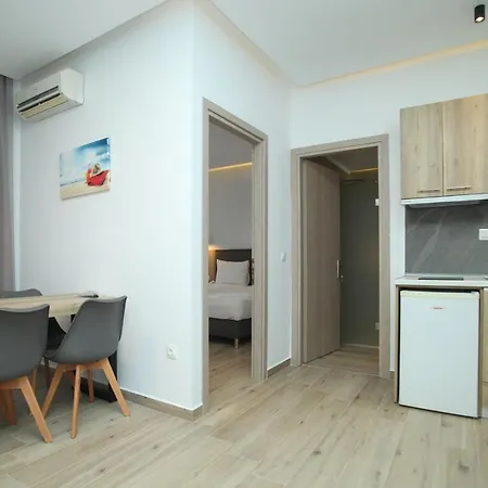 Hotel apartamentowy Naias 3*