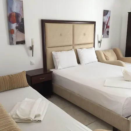 Naias Apart-hotel 3*