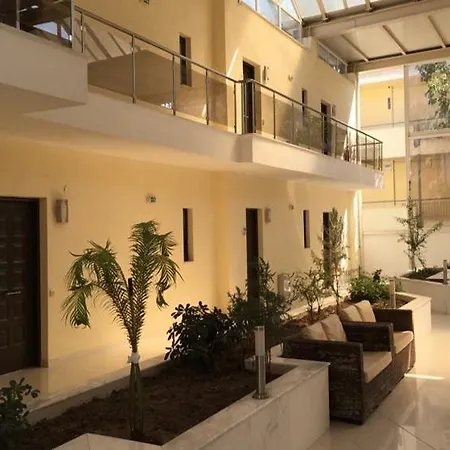 Naias Aparthotel Hanioti
