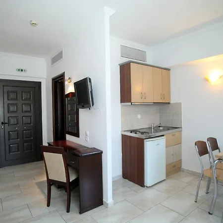 Aparthotel Naias Hanioti