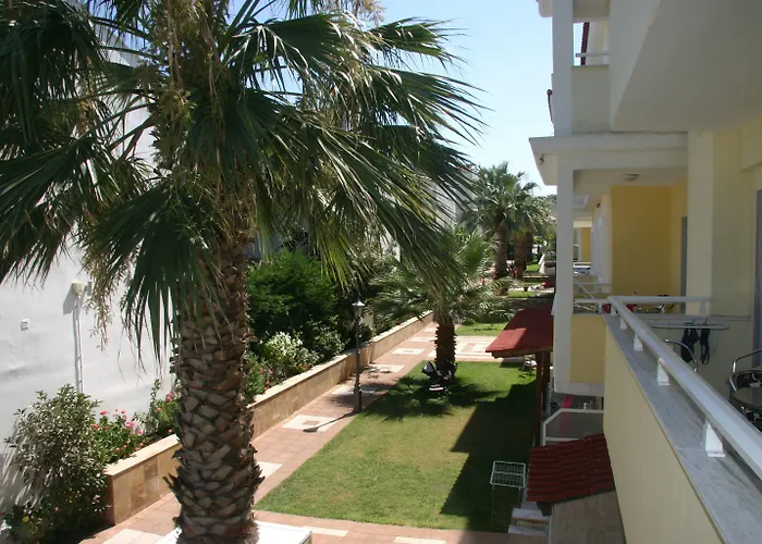 奈尔斯酒店 3* 卡尼奥提