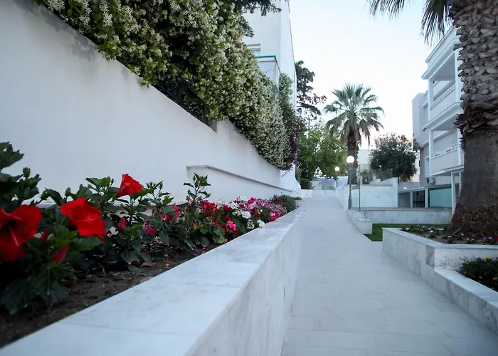 Апарт-отель Naias 3*