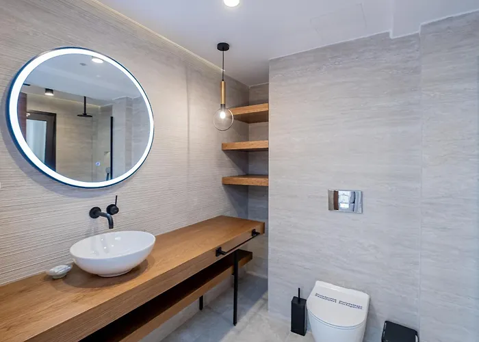 Naias Aparthotel Hanioti